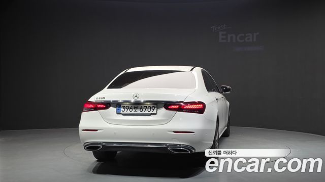 Mercedes-Benz E-Class E250 Avantgarde — пробег 55 345 км — фото 4 из 5