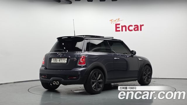 Mini Cooper Standard Second Generation — пробег 187 453 км — фото 2 из 5