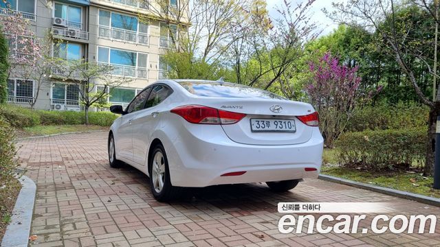 Hyundai AVANTE M16 GDI Avenue — пробег 143 000 км — фото 3 из 5