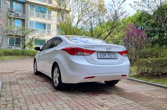 Hyundai AVANTE M16 GDI Avenue — пробег 143 000 км — фото 3 из 5