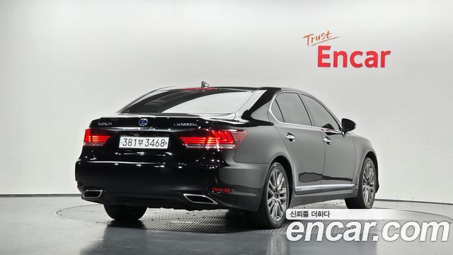 Lexus LS 5-Seats Ottoman XF40 — пробег 153 235 км — фото 2 из 5