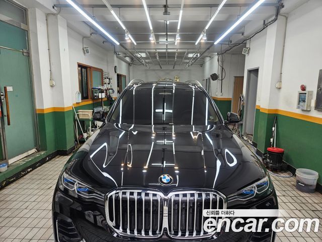 BMW X7 xDrive 40i M Sport 6STR — пробег 30 100 км — фото 1 из 5