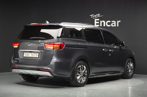 Kia Carnival 9-Seater Noblesse Special — пробег 165 495 км — фото 2 из 5