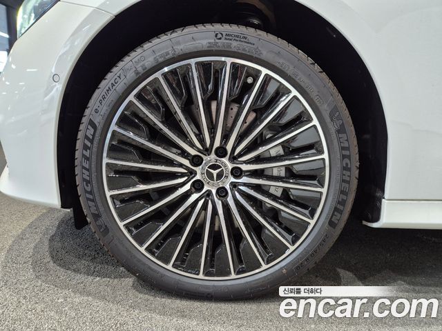 Mercedes-Benz E-Class E450 4MATIC Exclusive — пробег 18 км — фото 5 из 5