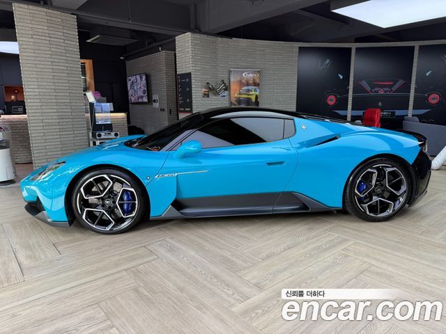 Maserati MC20 из Кореи Encar