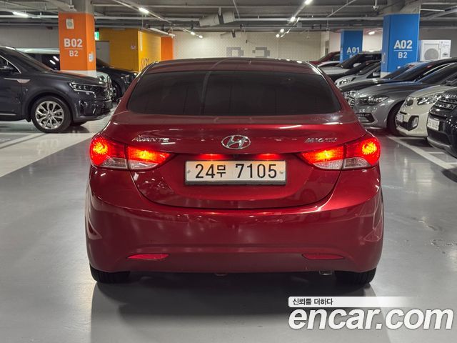 Hyundai AVANTE M16 GDI Premier — пробег 120 086 км — фото 4 из 5