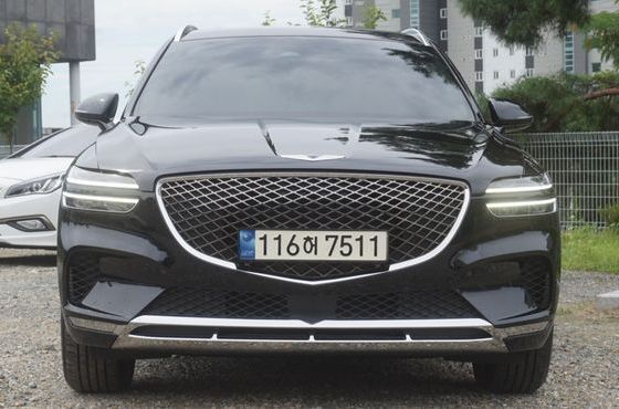 Genesis GV70 2.5T Gasoline 2WD — пробег 31 480 км — фото 1 из 5
