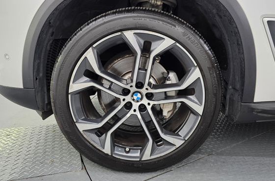 BMW X5 xDrive 40i xLine — пробег 54 059 км — фото 5 из 5