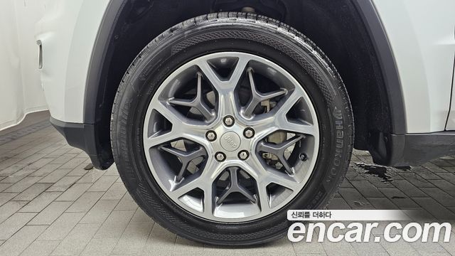 Jeep Cherokee из Кореи Encar