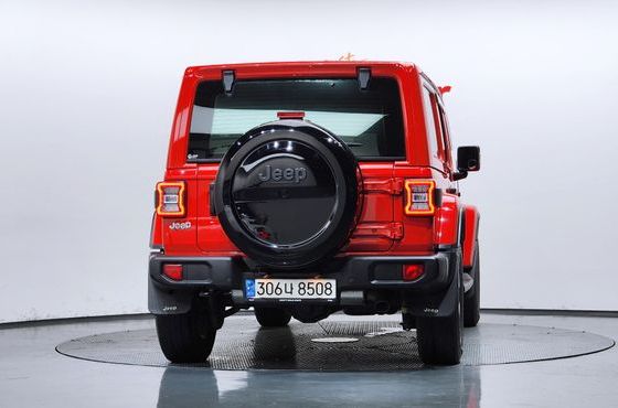 Jeep Wrangler 2.0 Overland 4Door — пробег 83 891 км — фото 4 из 5