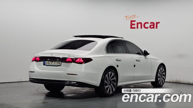 Mercedes-Benz E-Class из Кореи Encar