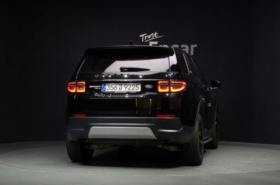 Land Rover Discovery Sport P250 SE — пробег 62 600 км — фото 4 из 5