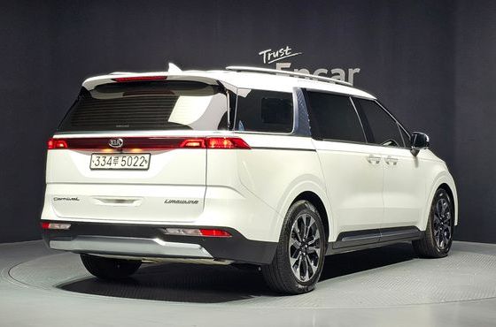 Kia Carnival Diesel 7-Seater Signature — пробег 29 243 км — фото 2 из 5