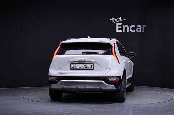 Kia Niro Signature — пробег 62 728 км — фото 4 из 5