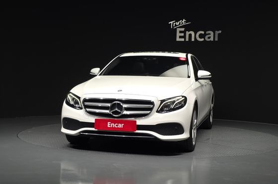 Mercedes-Benz E-Class E220d Avantgarde — пробег 202 660 км — фото 3 из 5