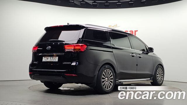 Kia Carnival 11-seater Prestige — пробег 202 066 км — фото 2 из 5
