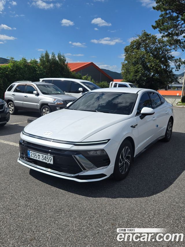 Hyundai Sonata Premium — пробег 1 800 км — фото 1 из 5