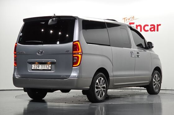 Hyundai Starex 4WD Urban 9-Seater Exclusive — пробег 58 454 км — фото 2 из 5
