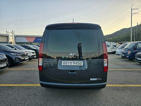 Hyundai Staria L3.5 Cargo 3-Seater Modern — пробег 70 000 км — фото 4 из 5