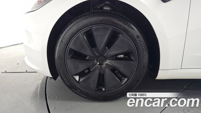 Tesla Model 3 RWD — пробег 14 386 км — фото 5 из 5