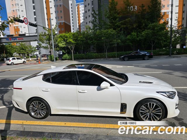 Kia Stinger 2.0 Turbo 2WD Platinum — пробег 92 613 км — фото 4 из 5