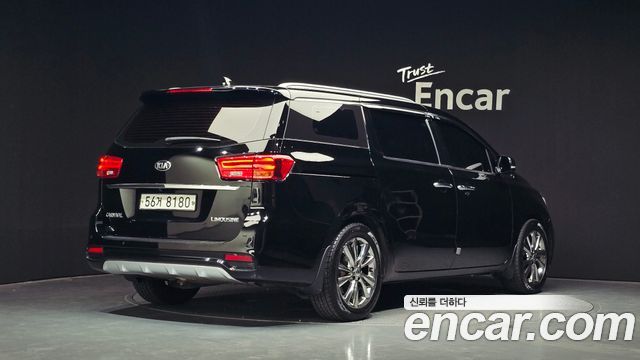 Kia Carnival 7-Seater Limousine President — пробег 125 401 км — фото 2 из 5