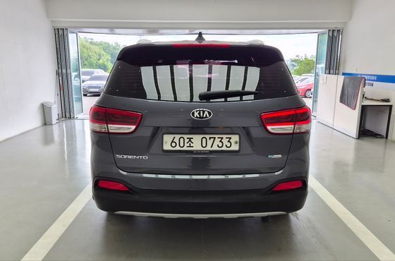 Kia Sorento Diesel 2.0 2WD Noblesse — пробег 191 118 км — фото 3 из 5