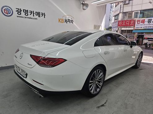 Mercedes-Benz CLS-Class CLS400d 4MATIC — пробег 175 563 км — фото 4 из 5
