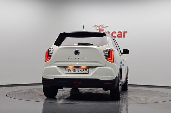 Ssangyong TIBOLI Gasoline 1.5 2WD V7 — пробег 10 886 км — фото 4 из 5