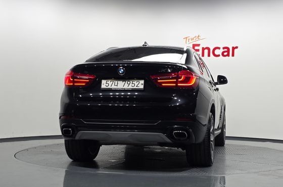 BMW X6 xDrive 30d — пробег 68 247 км — фото 4 из 5
