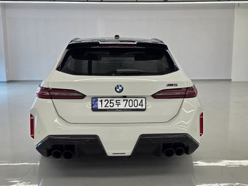 BMW M5 M5 Touring — пробег 5 000 км — фото 4 из 5