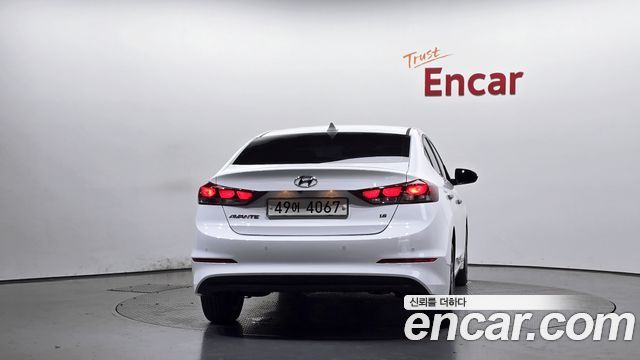 Hyundai AVANTE из Кореи Encar