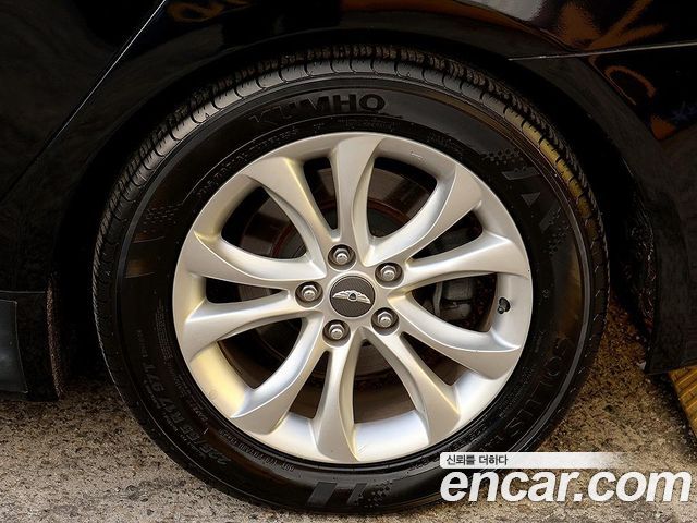 Hyundai Genesis из Кореи Encar