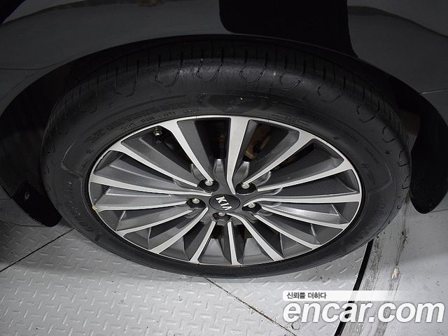 Kia K7 из Кореи Encar