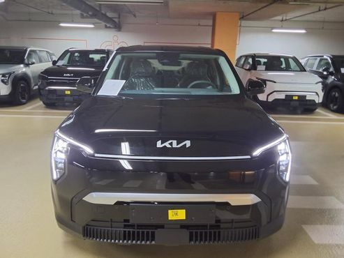 Kia EV3 Long Range 2WD AIr — пробег 18 км — фото 3 из 5