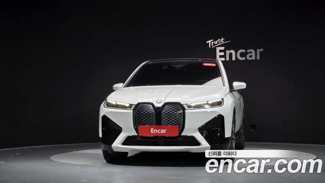 BMW iX из Кореи Encar