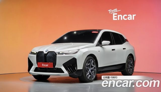 BMW iX из Кореи Encar