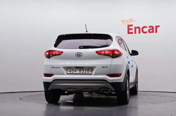 Hyundai Tucson Diesel 1.7 2WD Style — пробег 88 326 км — фото 4 из 5