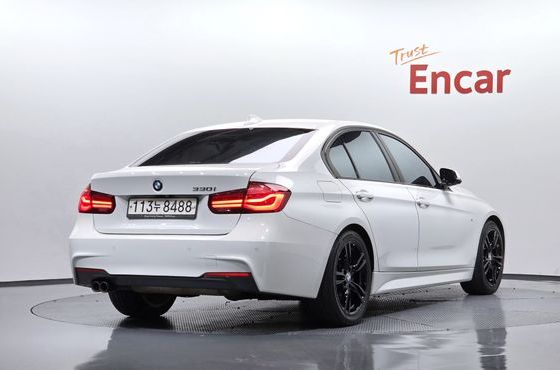 BMW 3-Series 330i M Sport Shadow — пробег 96 855 км — фото 2 из 5