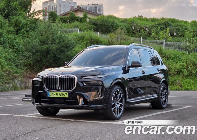 BMW X7 xDrive 40d M Sport 6STR — пробег 6 400 км — фото 1 из 5
