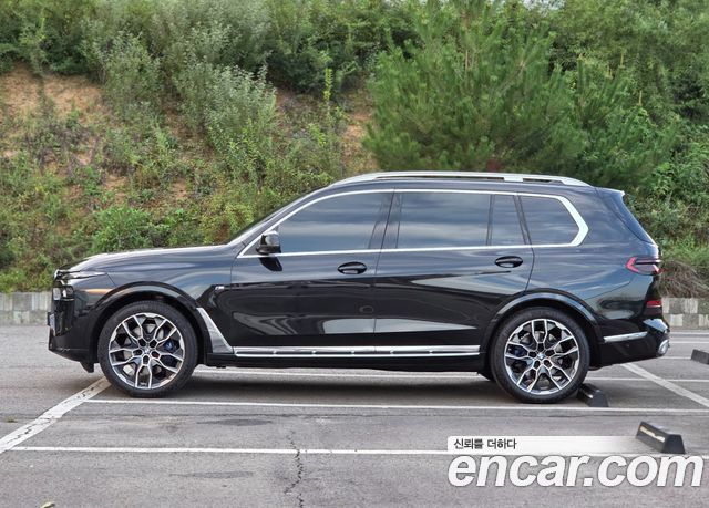 BMW X7 xDrive 40d M Sport 6STR — пробег 6 400 км — фото 5 из 5