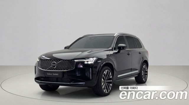 Volvo XC90 T8 Ultra Bright Hybrid — пробег 6 894 км — фото 1 из 5