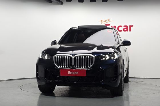 BMW X5 xDrive 40i M Sport — пробег 4 056 км — фото 3 из 5