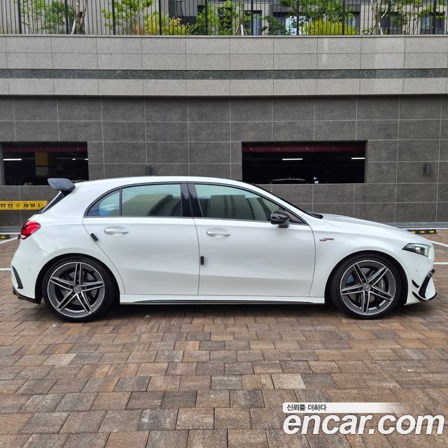 Mercedes-Benz A-Class AMG A45 4MAITC+ Hatchback — пробег 27 000 км — фото 5 из 5