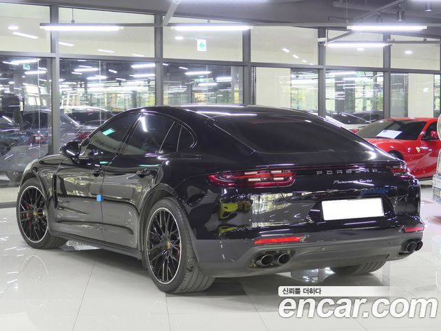 Porsche Panamera 4.0 Turbo — пробег 18 000 км — фото 3 из 5