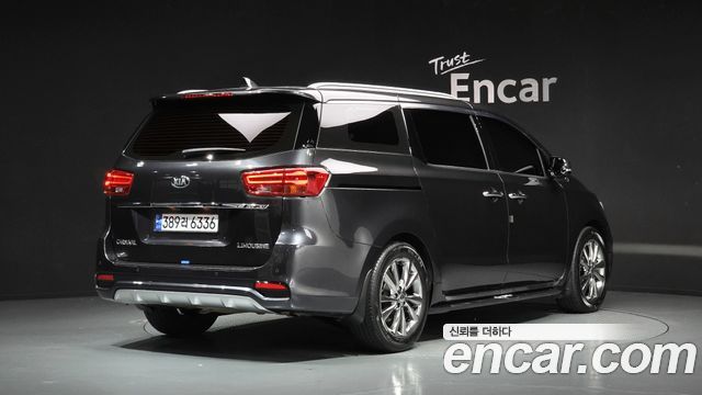 Kia Carnival 7-Seater Limousine President — пробег 79 984 км — фото 2 из 5