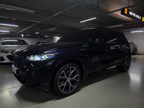 BMW X5 xDrive 40i M Sport — пробег 1 365 км — фото 1 из 5