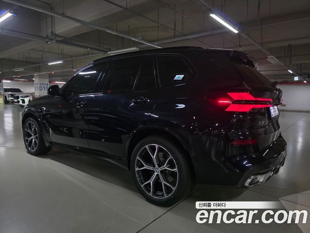 BMW X5 xDrive 40i M Sport — пробег 1 365 км — фото 4 из 5