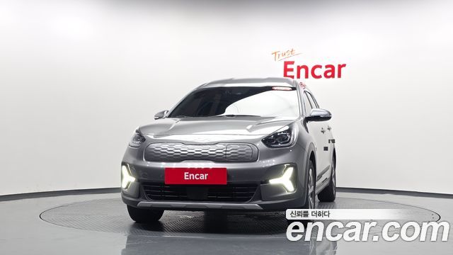 Kia Niro Earth — пробег 136 842 км — фото 3 из 5