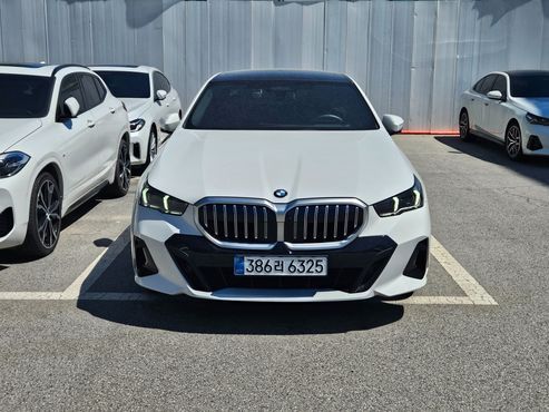 BMW 5-Series 523d M Sport — пробег 8 283 км — фото 3 из 5